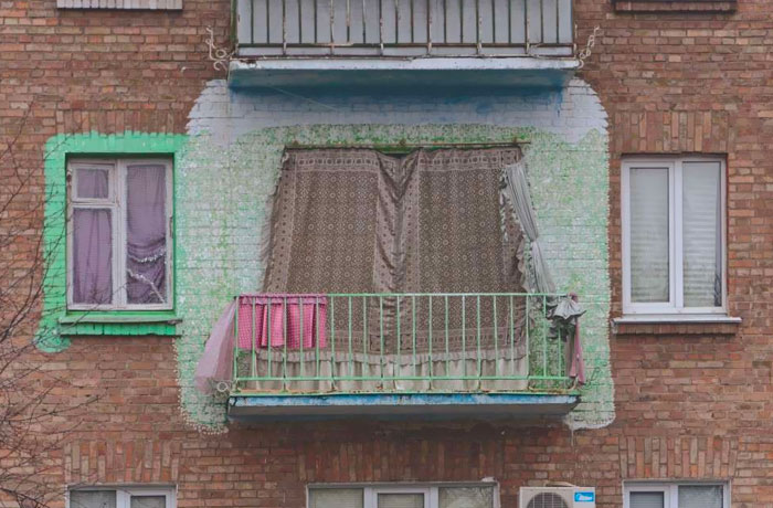 Подборка максимально странных балконов