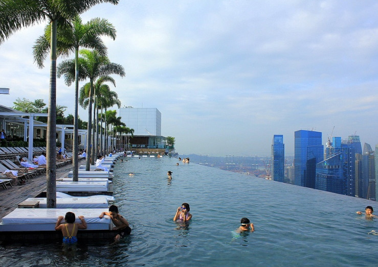 Уникальный отель Marina Bay Sands в Сингапуре (27 фото)