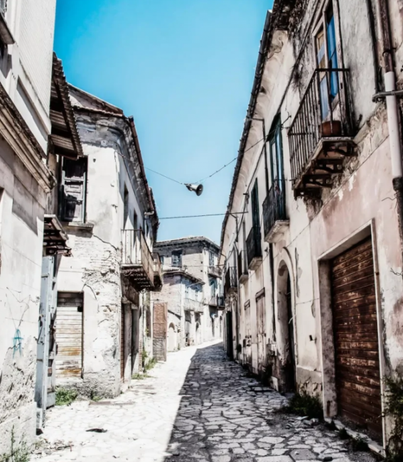 Подборка атмосферных заброшек (15 фото) - «Хорошее настроение»