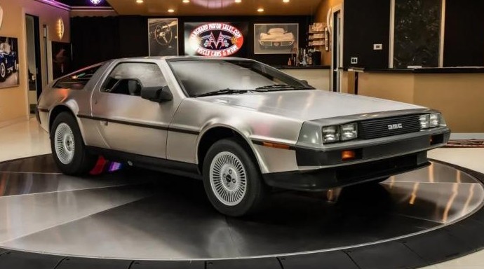 Культовый DeLorean DMC-12 почти без пробега оценили дороже нового BMW M4 (7 фото) - «Хорошее настроение»
