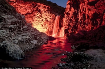 Неоновые водопады (6 фото) - «Хорошее настроение»