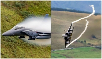 Потрясающие кадры полета: истребитель F-15 Strike Eagle создал вокруг себя облако (5 фото + 1 видео)