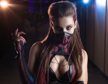 Таня Коробова в образе Милины из Mortal Kombat